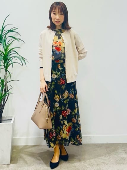 Miwaさんの「UNTITLED｜【アンサンブル可/薄手】ベーシッククルーネックカーディガン」を使ったコーディネート