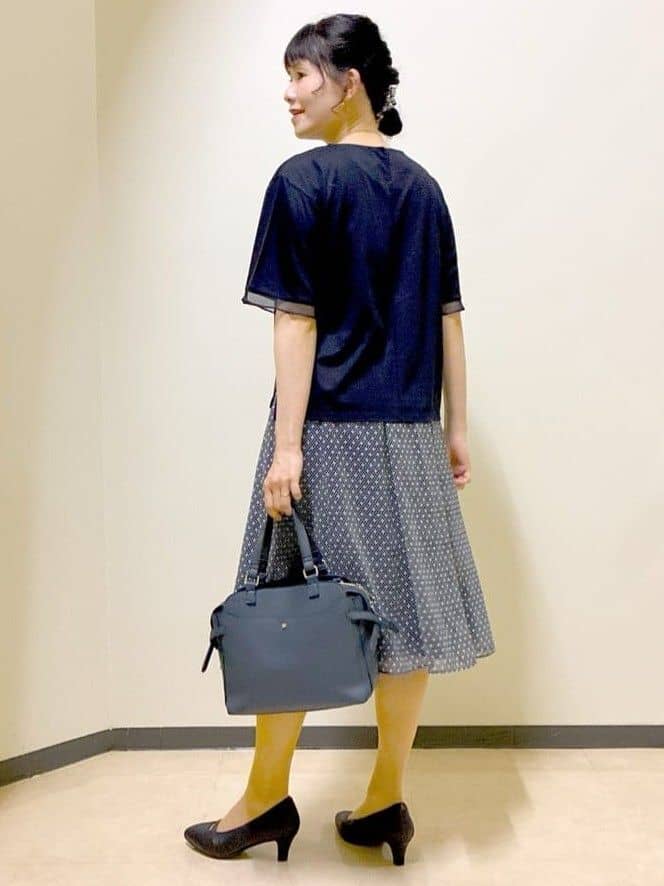  beni_gingerさんの「Reflect｜【マシンウォッシュ可／セットアップ可】コツキ柄プリントフレアスカート」を使ったコーディネート