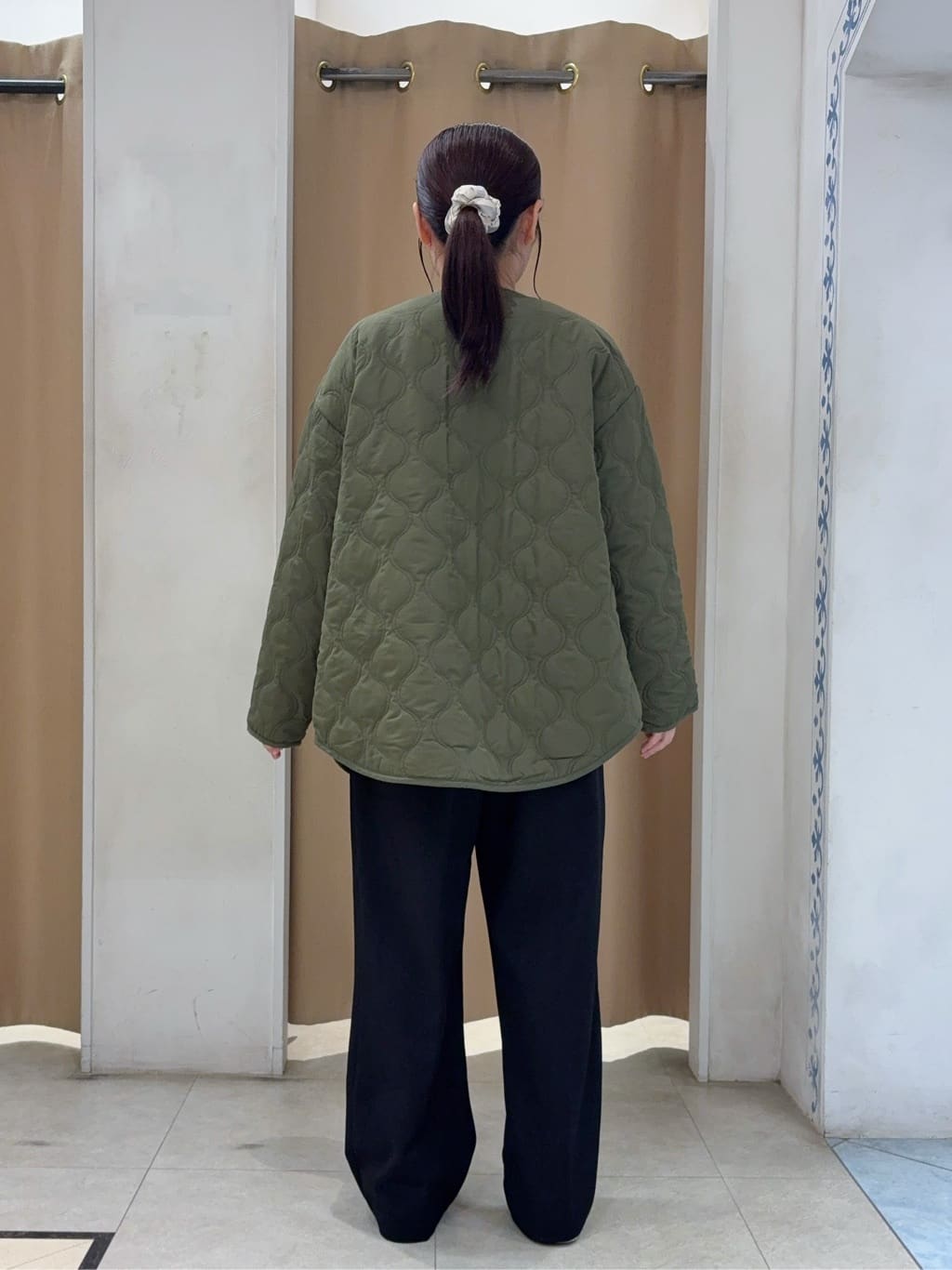 SO(R)Aさんの「SHOO･LA･RUE｜【洗濯機可/S-LL/高レビュー】上品シルエットで美しい イージーワイドパンツ」を使ったコーディネート