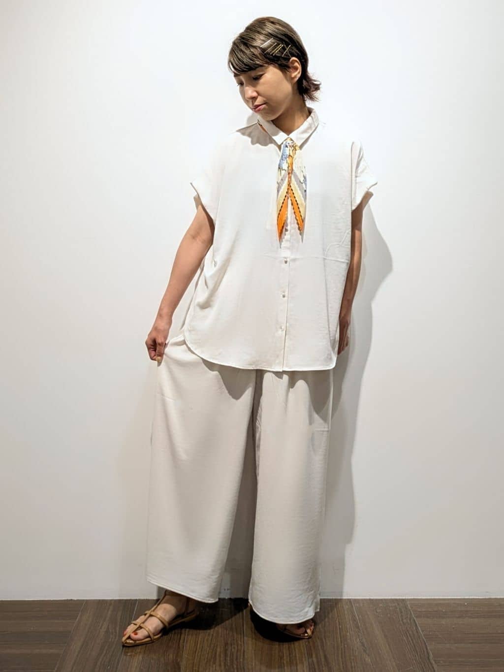 4410さんの「THE SHOP TK｜コットンライクブラウス【接触冷感/洗濯機OK/UV/セットアップ可】」を使ったコーディネート