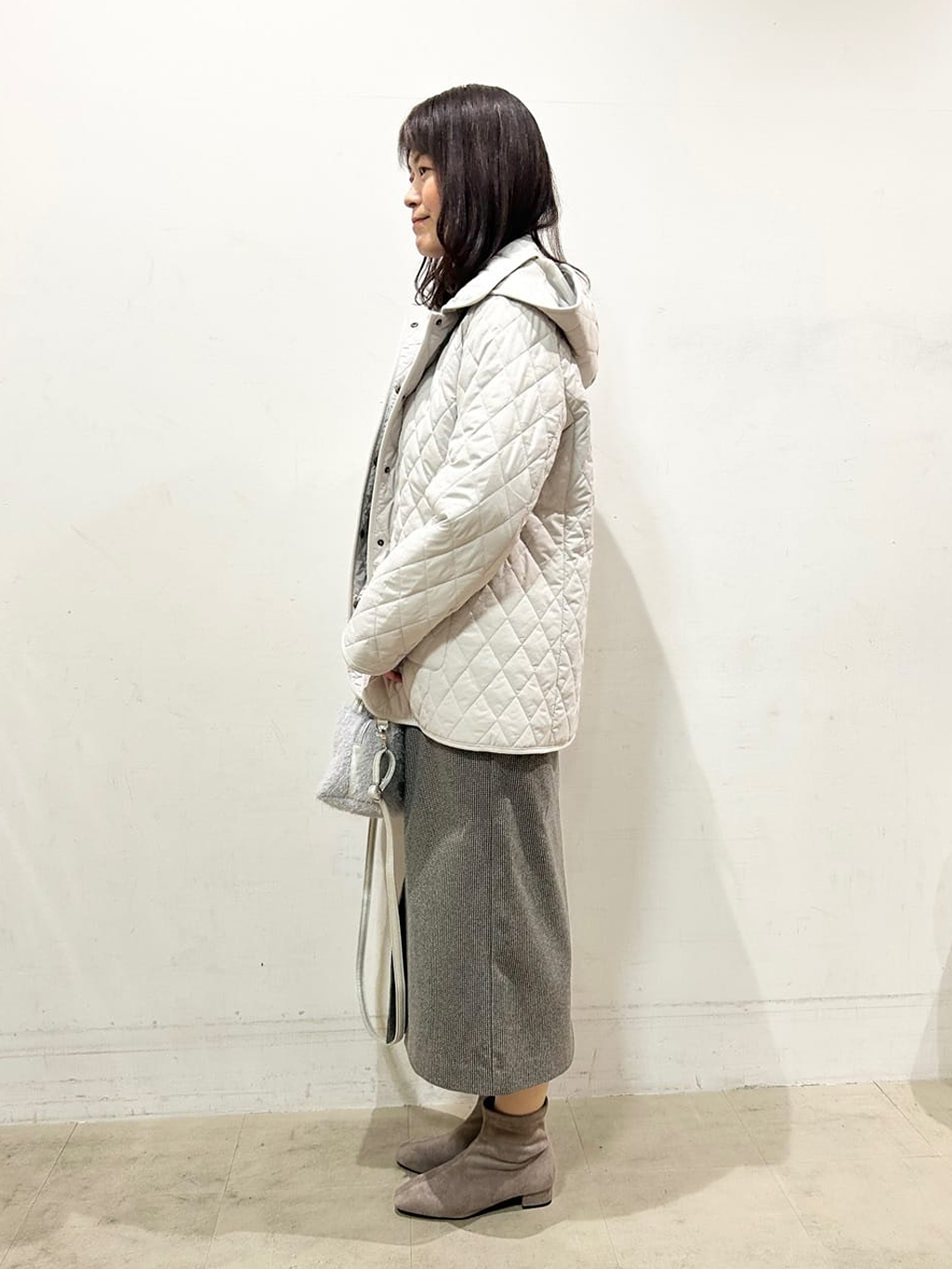 Mさんの「SHOO･LA･RUE｜【洗濯機可/ちくちくしにくい】大人のための スウェットライク刺繍ロゴニット」を使ったコーディネート
