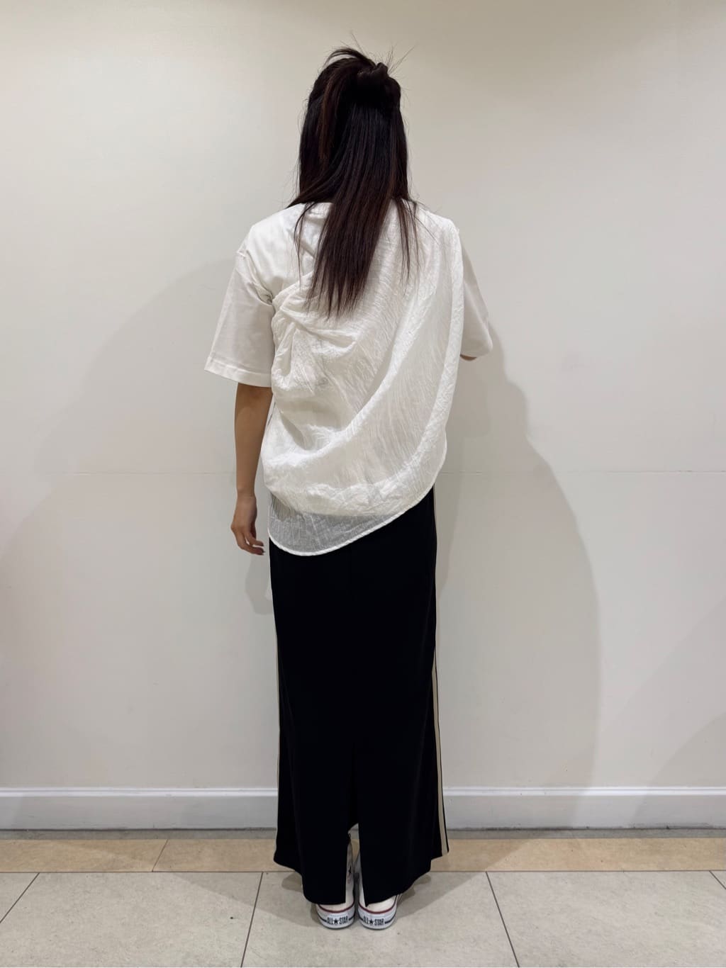 haruさんの「Dessin｜【洗える】オーガニックコットンロゴTシャツ」を使ったコーディネート