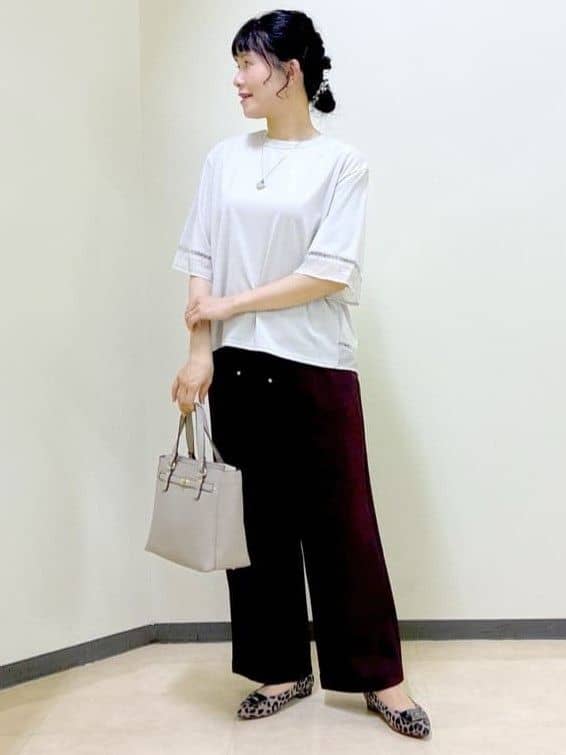  beni_gingerさんの「Reflect｜【E‐QUALITY／体型カバー】シアー&times;レースデザインプルオーバー」を使ったコーディネート