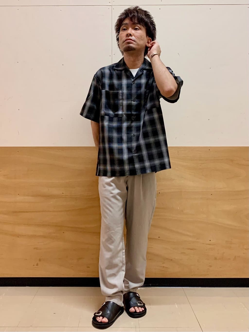 MATUさんの「THE SHOP TK｜オンブレチェック半袖シャツ 洗濯機OK」を使ったコーディネート