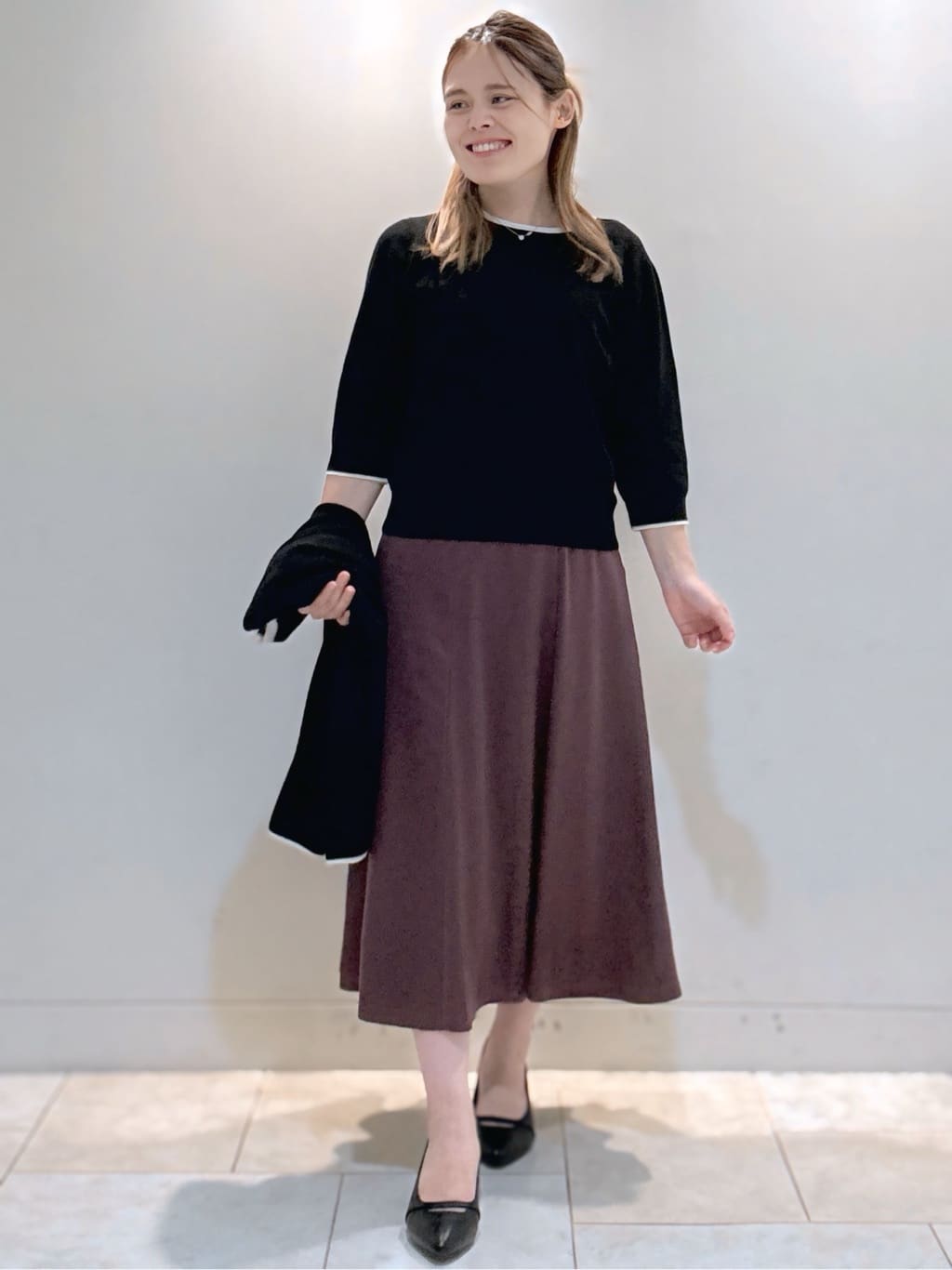 S&auml;K&iuml;さんの「Reflect｜【秋映え／単品使い◎／すっきり見え】ブローチ付きニットアンサンブル」を使ったコーディネート