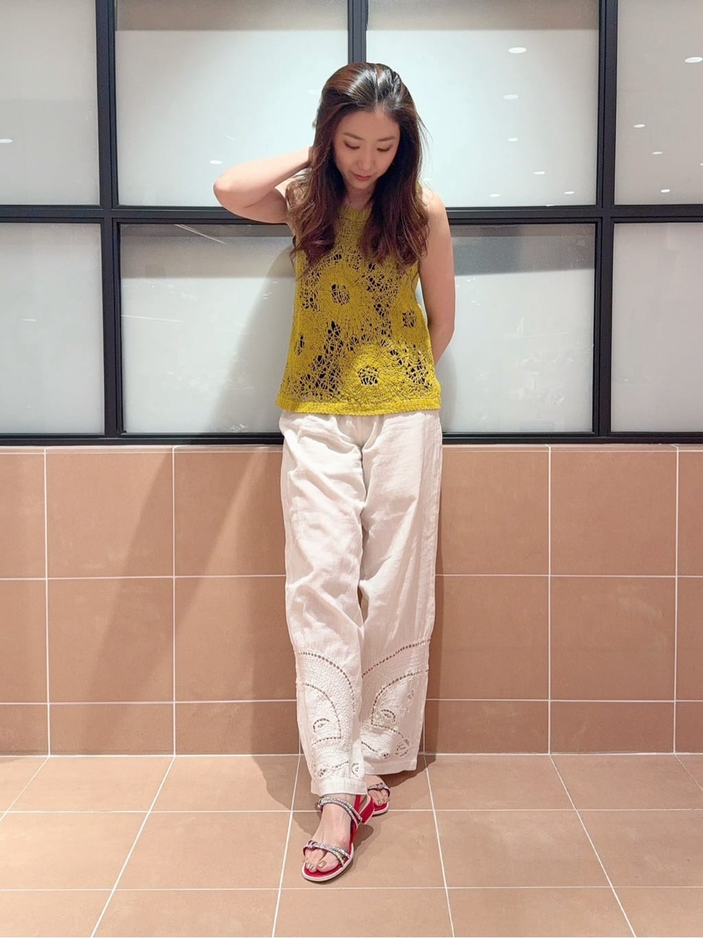 kaoriさんの「ESPERANZA｜ラインストーンサンダル」を使ったコーディネート
