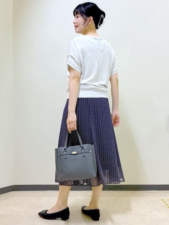  beni_gingerさんの「Reflect｜【寒暖差対策に◎／手洗い可／旅行や通勤に】フード付きシアーカーディガン」を使ったコーディネート