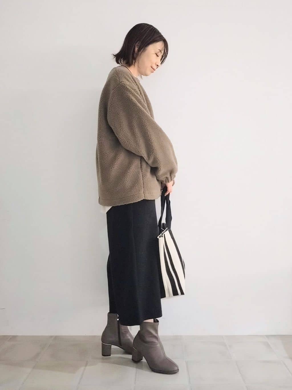 miomioさんの「SHOO･LA･RUE｜【洗濯機可】即サマになる ノーカラー ボアブルゾン」を使ったコーディネート