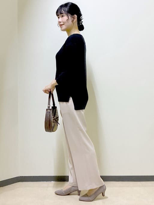  beni_gingerさんの「Reflect｜【接触冷感／マシンウォッシュ可／ウエスト総ゴム】ワイドシルエットパンツ」を使ったコーディネート