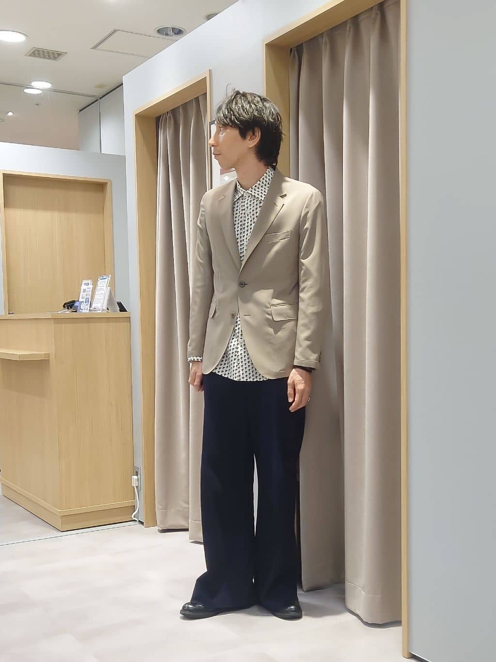 kawamuさんの「TAKEO KIKUCHI｜ボーラーハット柄 長袖シャツ」を使ったコーディネート