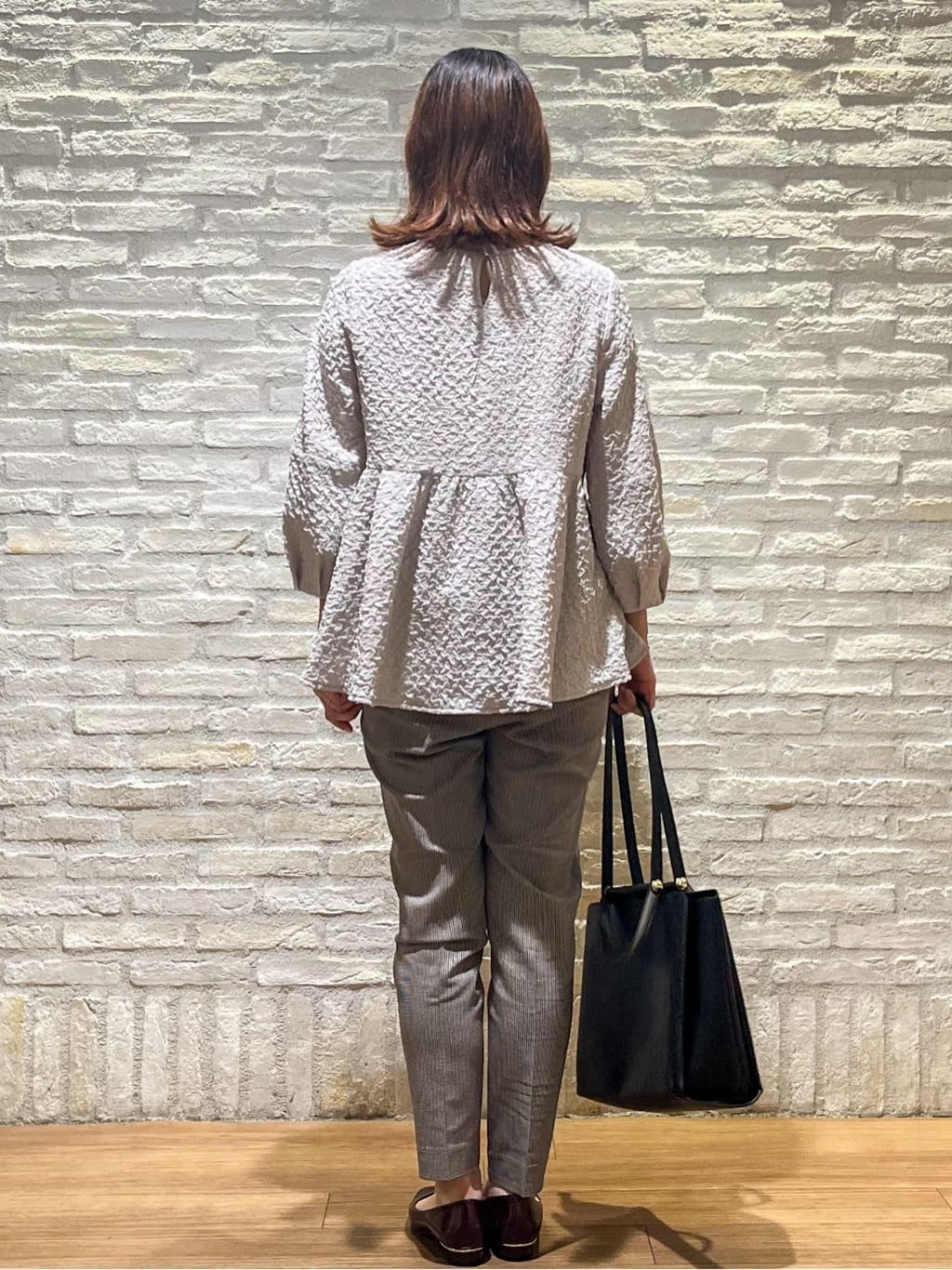 さくらさんの「OPAQUE.CLIP｜《SS-LLサイズ》ハイストレッチイージースティックパンツ【洗濯機洗い可】」を使ったコーディネート