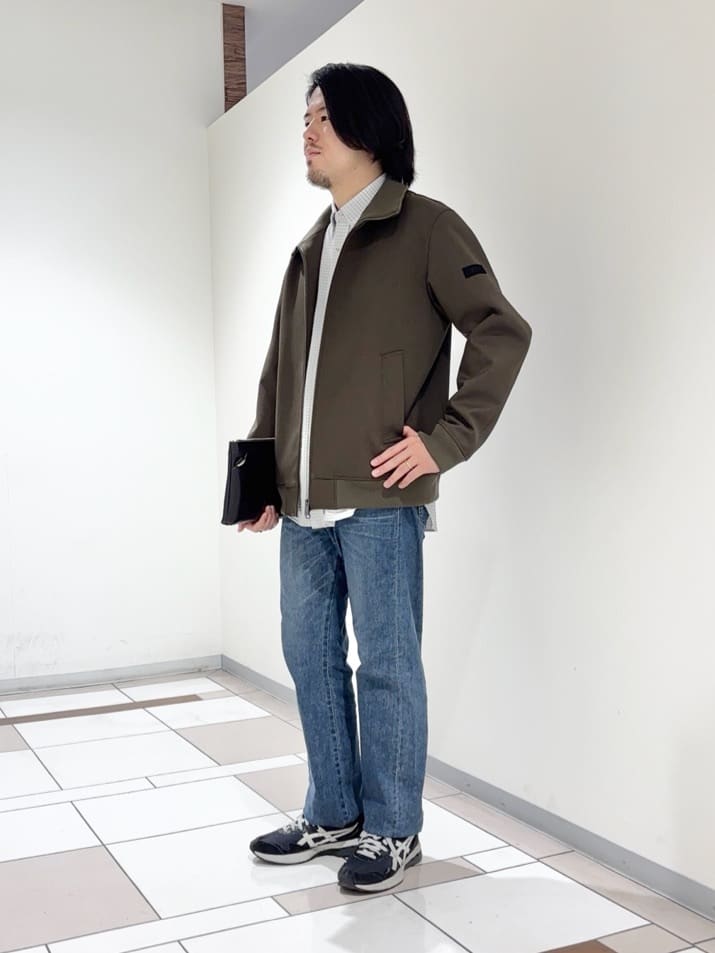 及川さんの「TAKEO KIKUCHI｜【JUST ONE LAYER】ダウンファブリック ジップアップ リブ ブルゾン」を使ったコーディネート