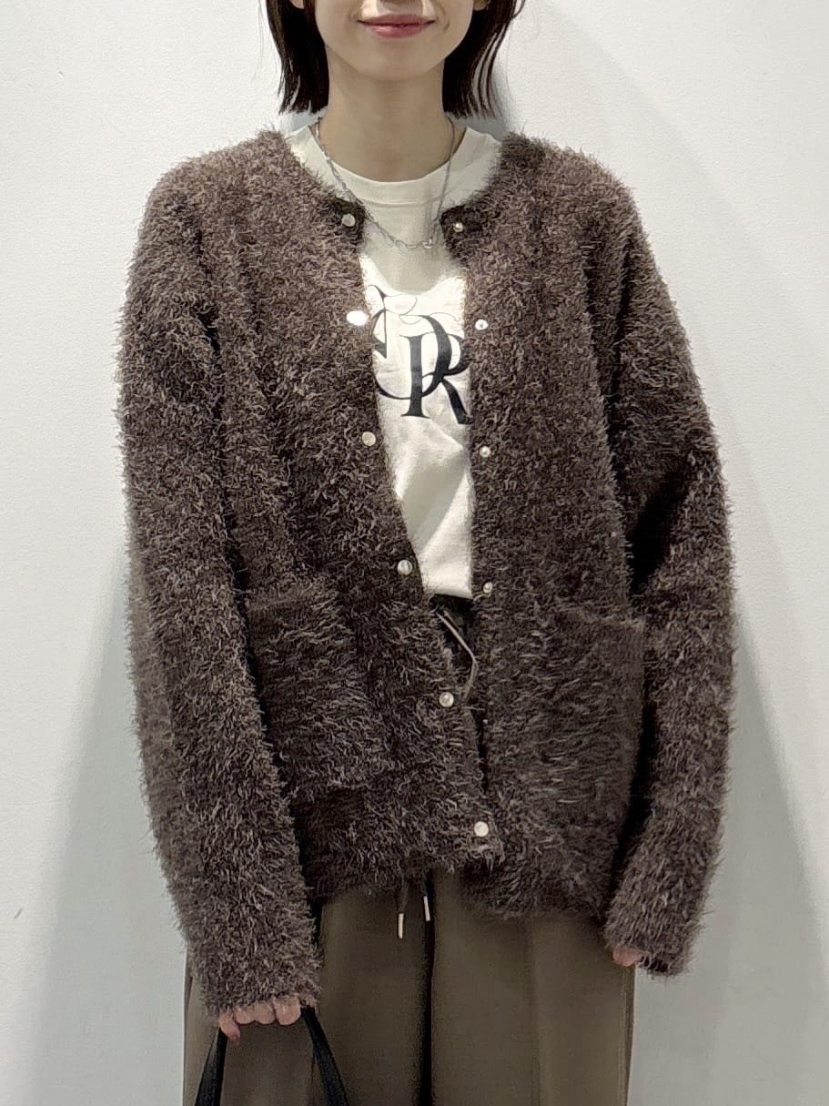 ぶまりんさんの「OPAQUE.CLIP｜ロングロゴTシャツ【洗濯機OK】」を使ったコーディネート