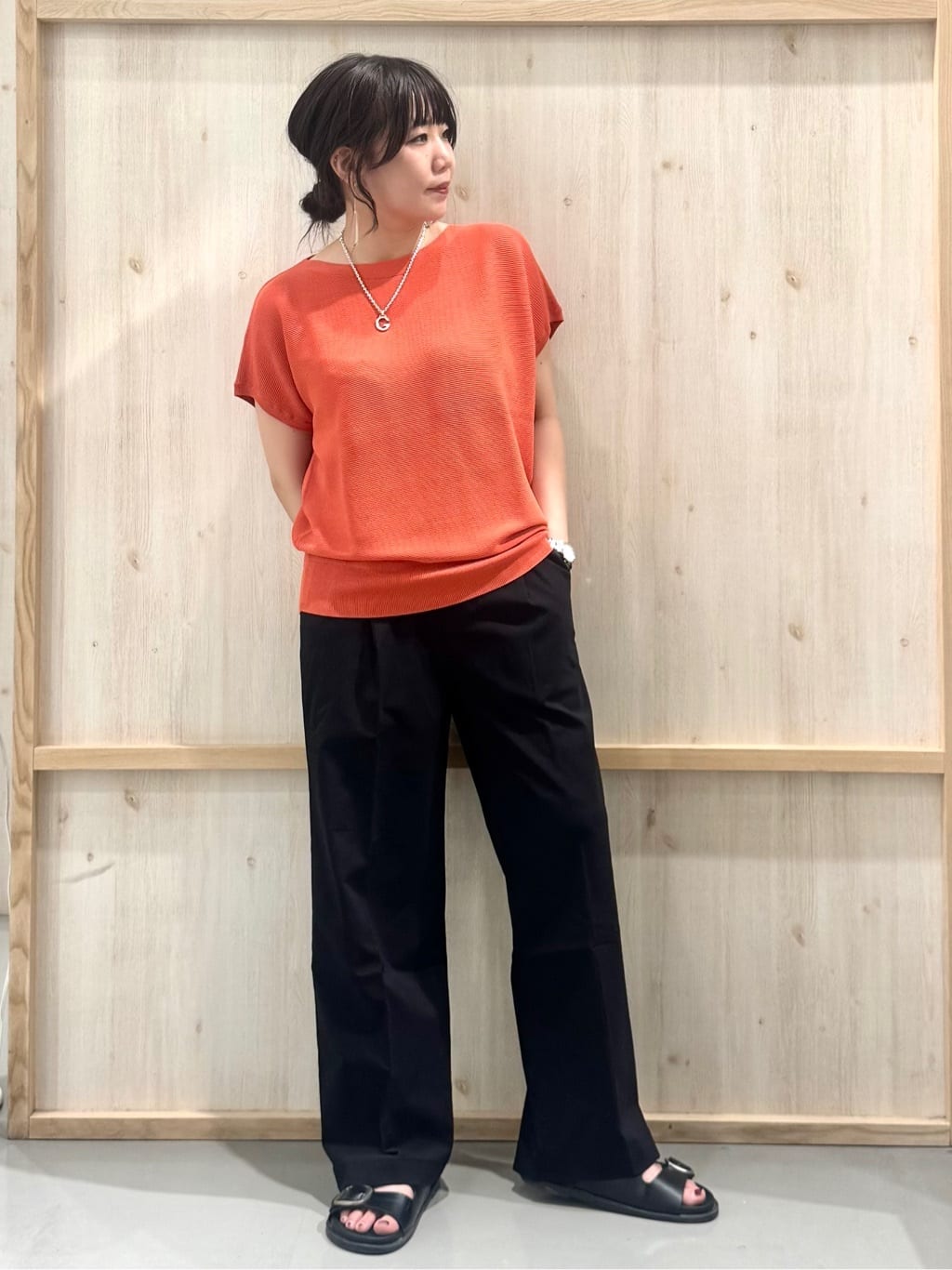 nanaさんの「THE SHOP TK｜【6色展開】さらさらフレンチニット【毛玉になりにくい/洗濯機OK】」を使ったコーディネート