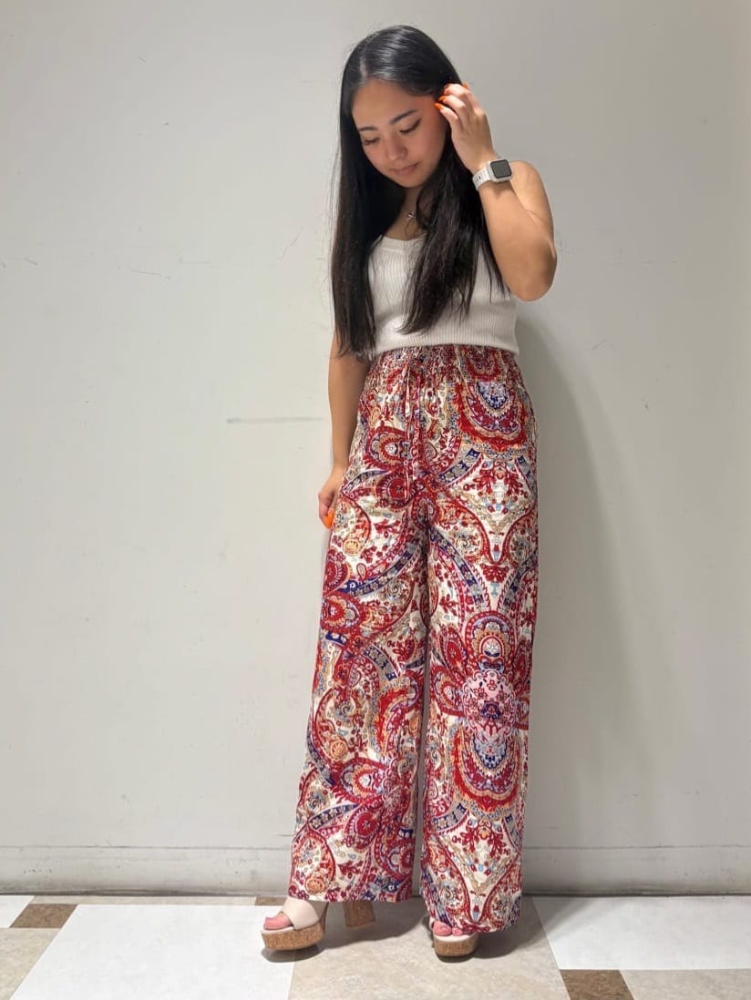のはらっちょさんの「ESPERANZA｜ミニバックルコルクヒールミュール」を使ったコーディネート