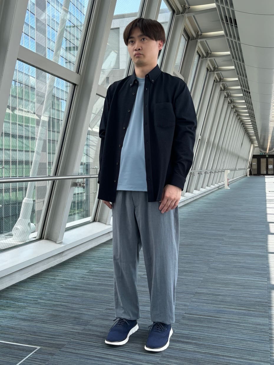 圭哉さんの「TAKEO KIKUCHI｜【抗菌防臭/シーズンレス】シアサッカー ジャージシャツ」を使ったコーディネート