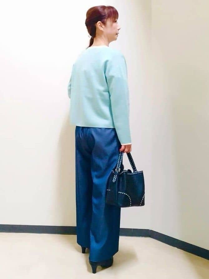 花さんの「Reflect｜【秋映え／単品使い◎／すっきり見え】ブローチ付きニットアンサンブル」を使ったコーディネート