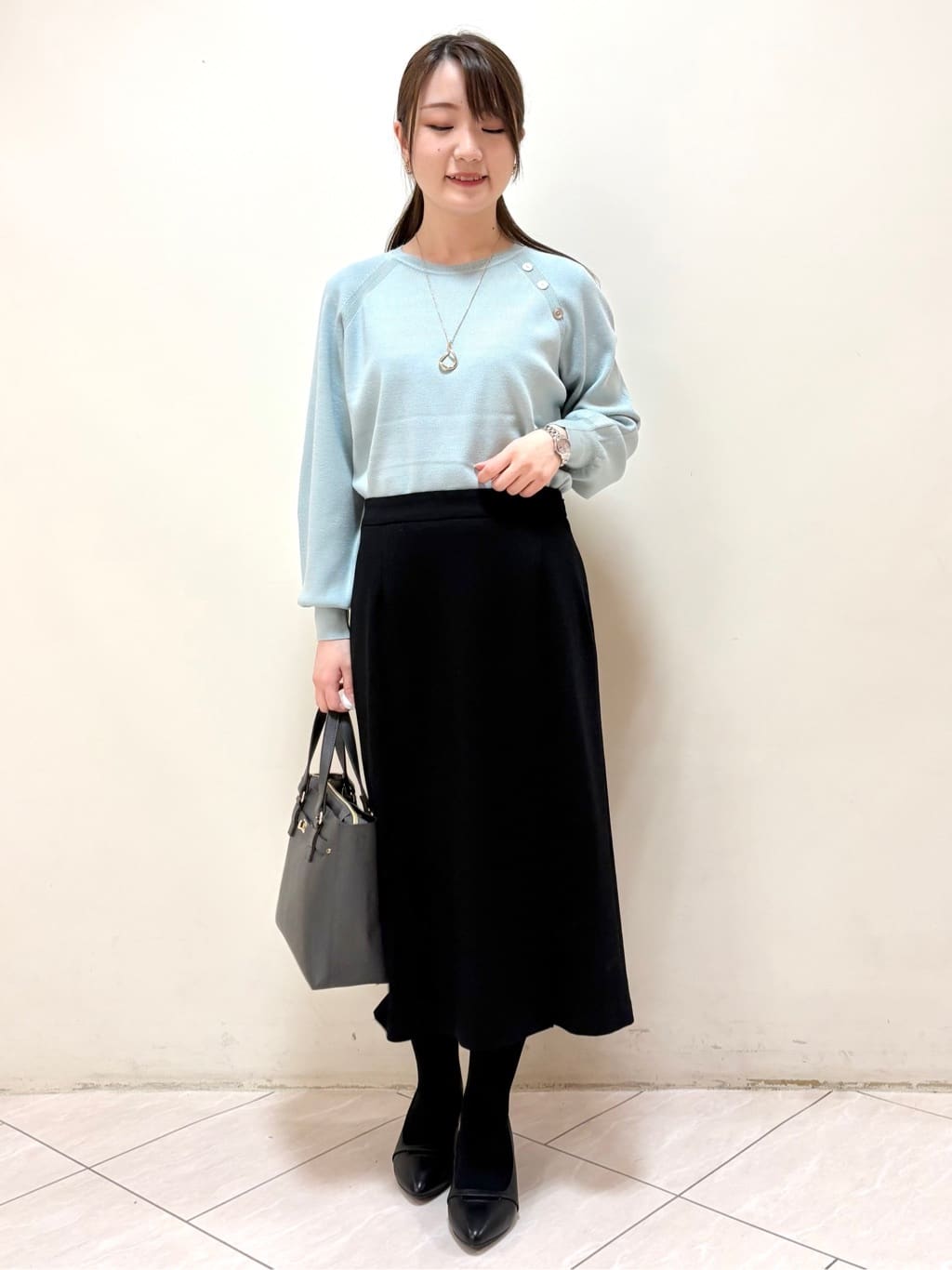 mikiさんの「Reflect｜【すっきりシルエット／通勤におすすめ◎】キレイめジャージタイトスカート」を使ったコーディネート