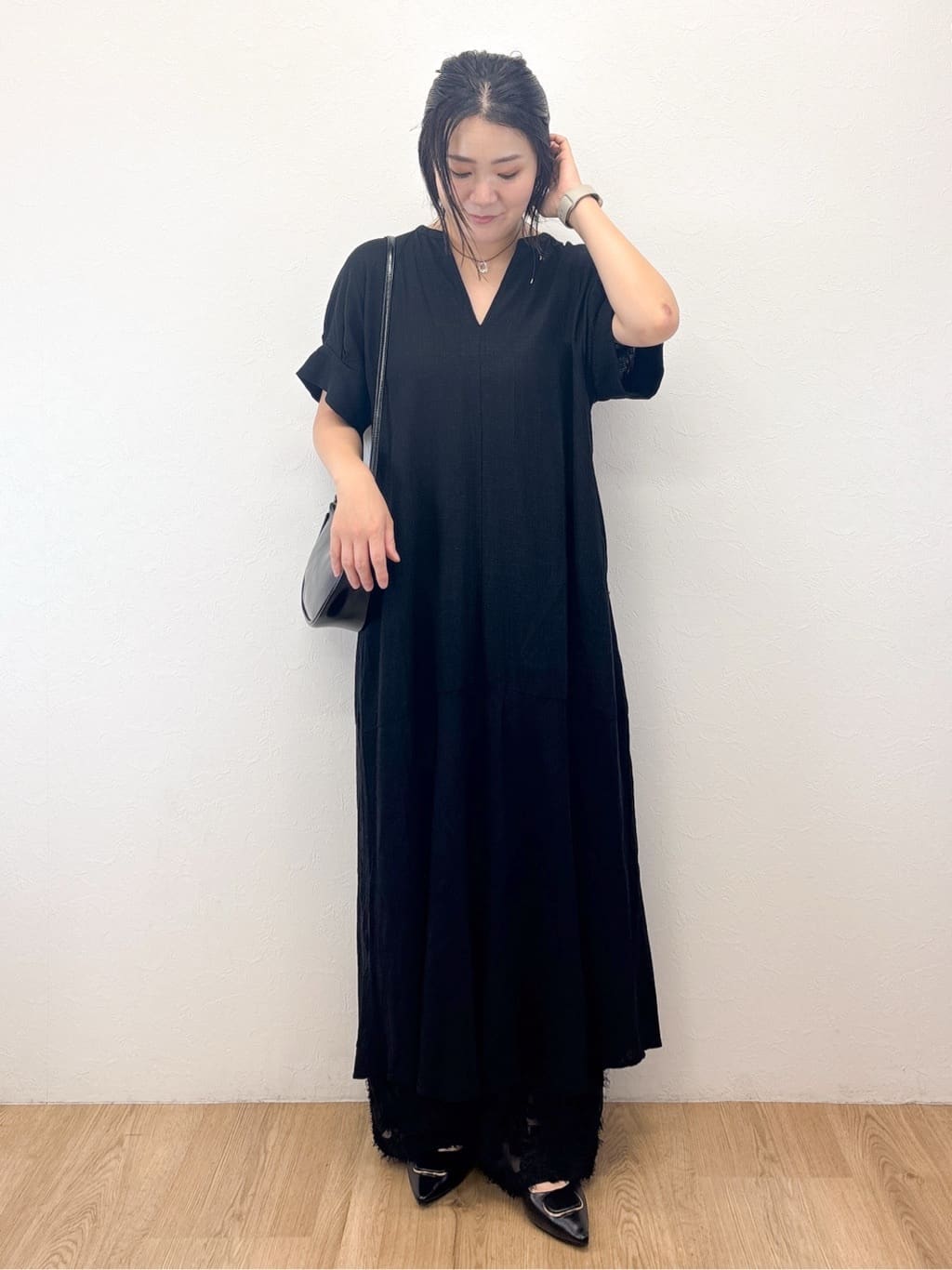 Takeさんの「OPAQUE.CLIP｜レーヨン麻キーネックワンピース【洗える】」を使ったコーディネート
