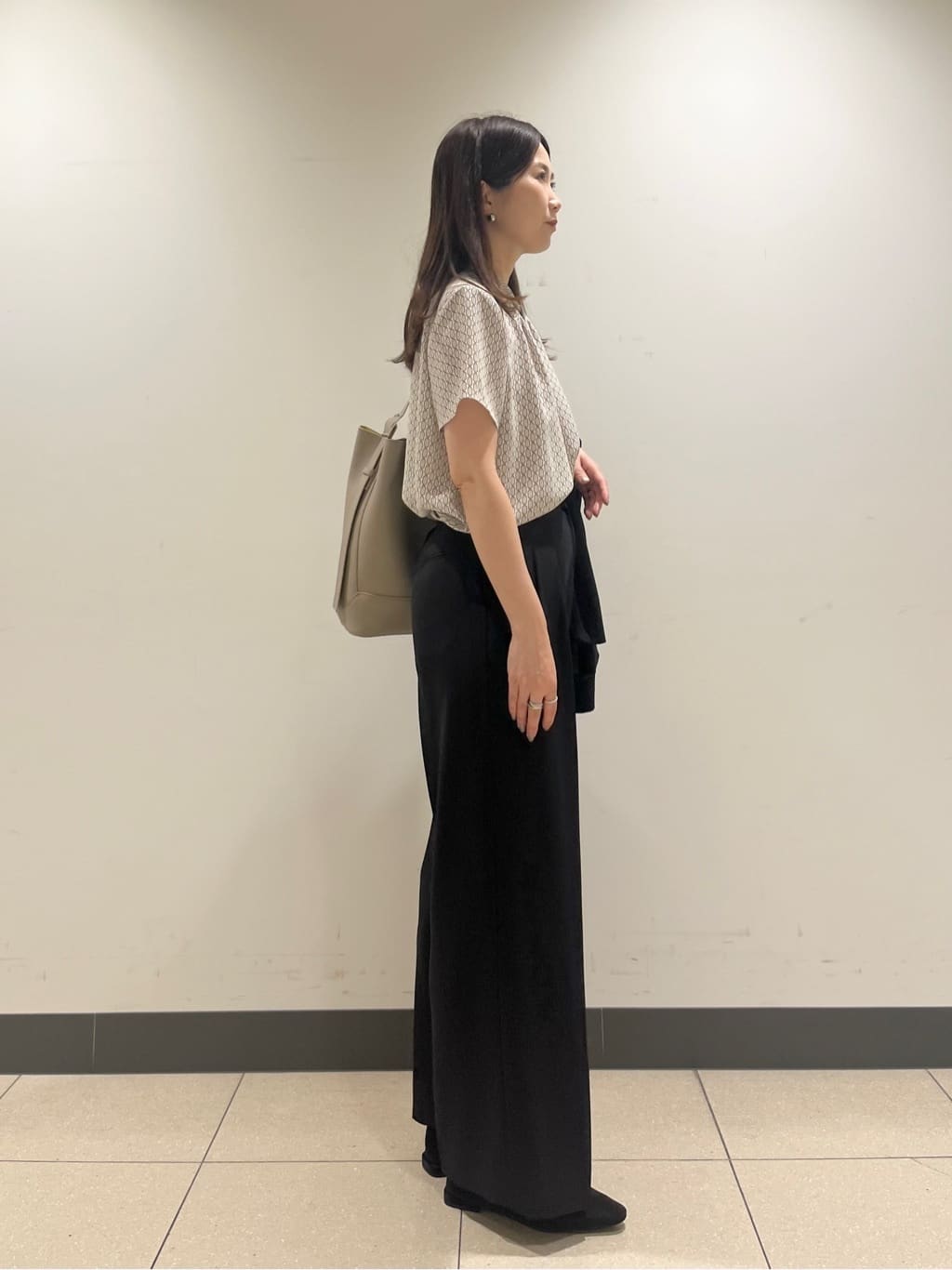 shokoさんの「INDIVI｜【着心地◎！】タックワイドパンツ」を使ったコーディネート