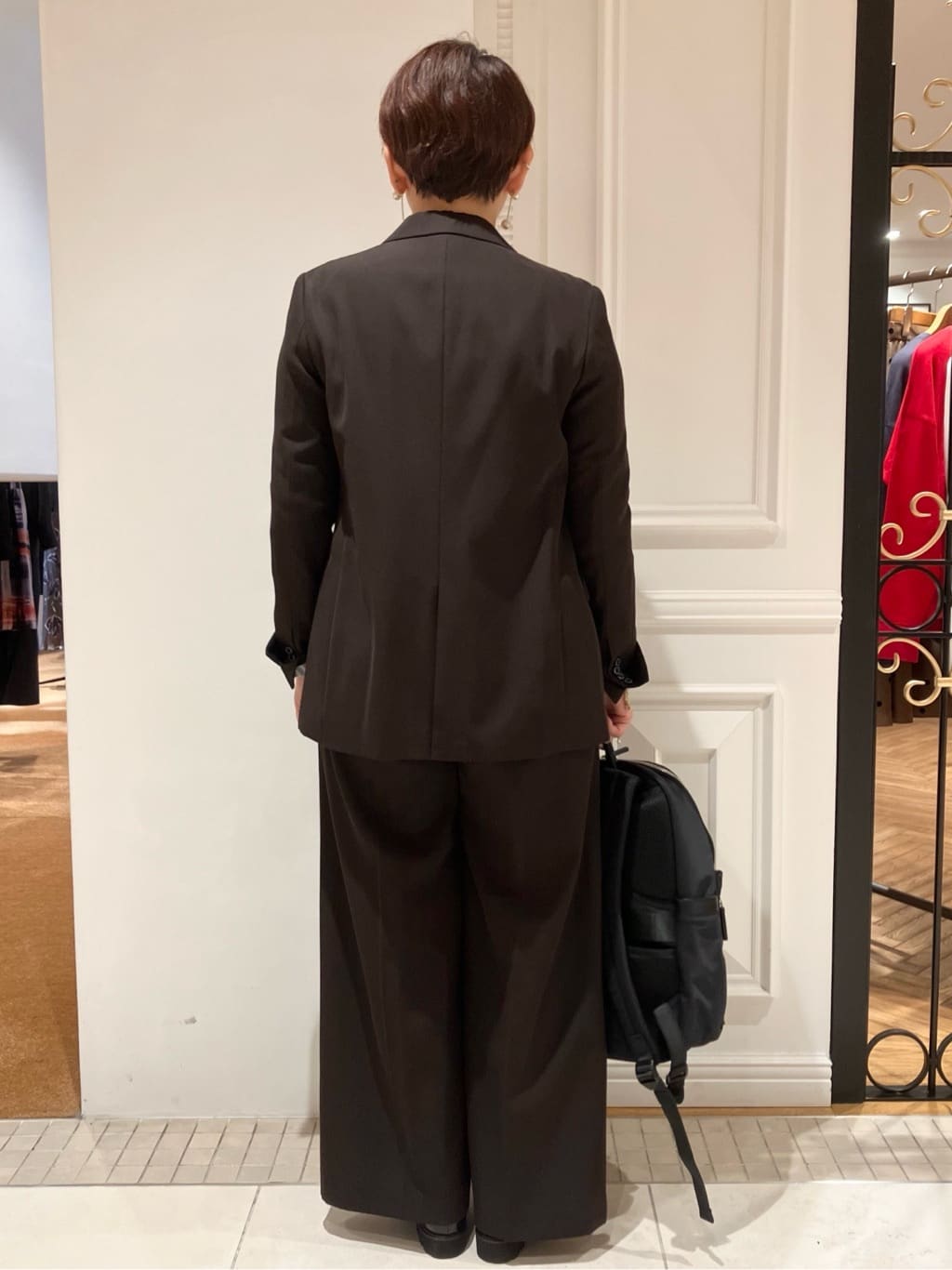 TAJIさんの「DRESSTERIOR｜【再入荷/荷重軽減】サスペンションマルチポケットリュック」を使ったコーディネート
