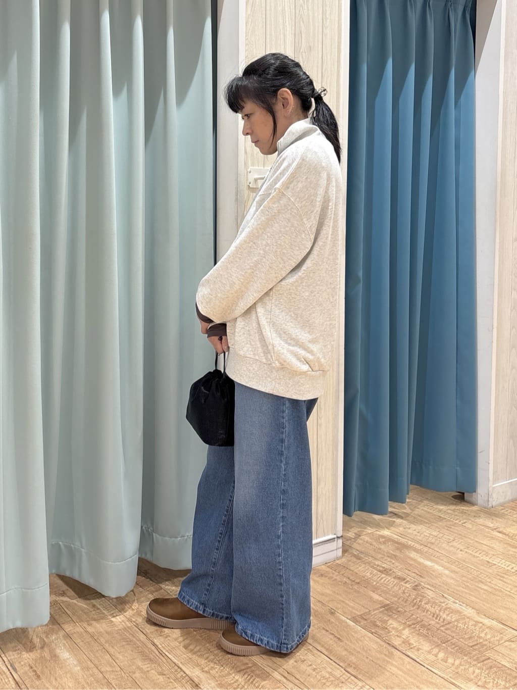 わかさんの「SHOO･LA･RUE｜【撥水/低反発クッション】すっぽりラクラク はきぐちニットブーツ」を使ったコーディネート