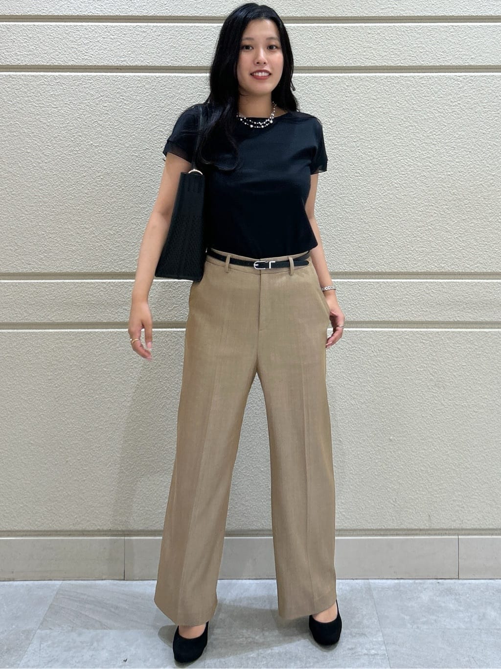 Momokaさんの「COUP DE CHANCE｜【手洗い可／日本製】きれいめデニム風パンツ」を使ったコーディネート