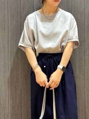 meiさんの「SHOO･LA･RUE｜【ひんやり/洗濯後しわになりにくい】リブ切り替えドルマンブラウス」を使ったコーディネート