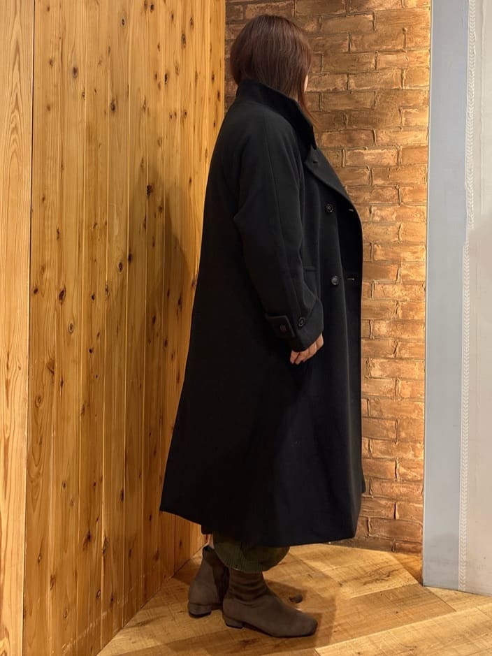 ゆかぴさんの「SHOO･LA･RUE｜ふわふわVネックニット」を使ったコーディネート