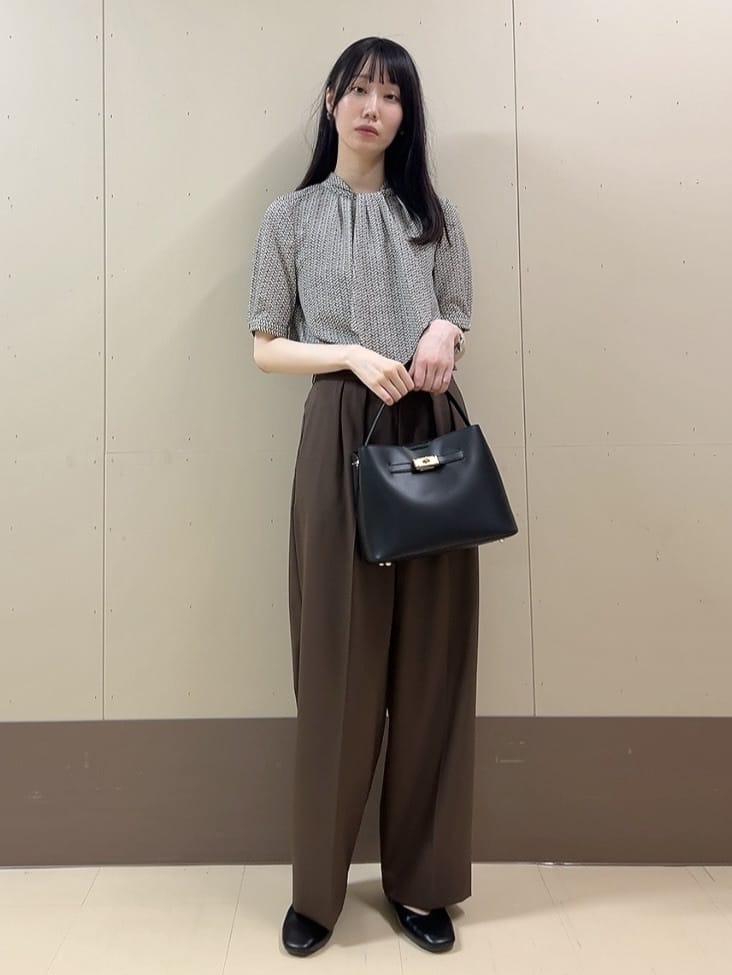 sechiさんの「UNTITLED｜【アンサンブル可/薄手】ベーシッククルーネックカーディガン」を使ったコーディネート