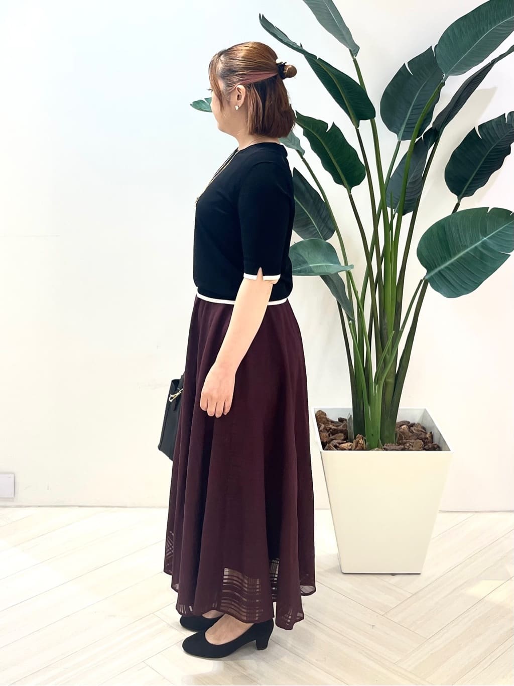 Tomoさんの「UNTITLED｜【アンサンブル可/薄手/洗える】5分袖クルーニット」を使ったコーディネート