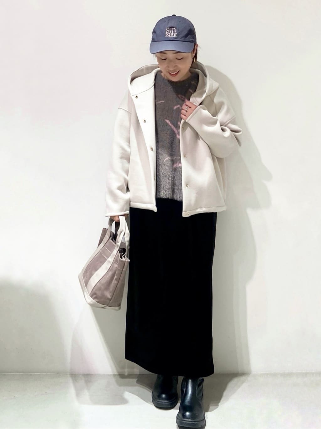MIHOさんの「OPAQUE.CLIP｜アート柄シャギーニット【洗濯機OK】」を使ったコーディネート