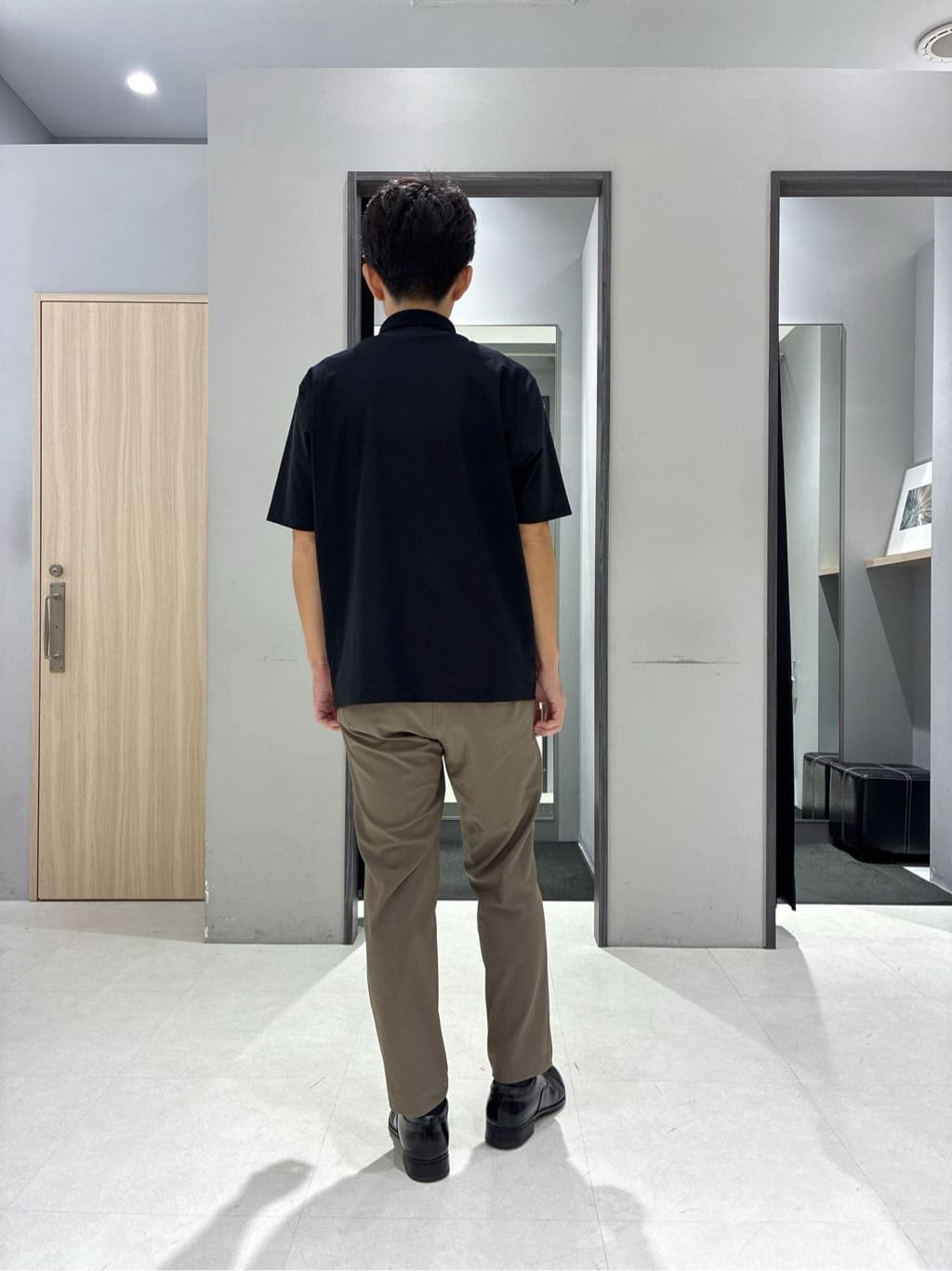 わいずみさんの「TAKEO KIKUCHI｜【360&deg;ストレッチ／セットアップ対応】None Of Stress ジャケット」を使ったコーディネート