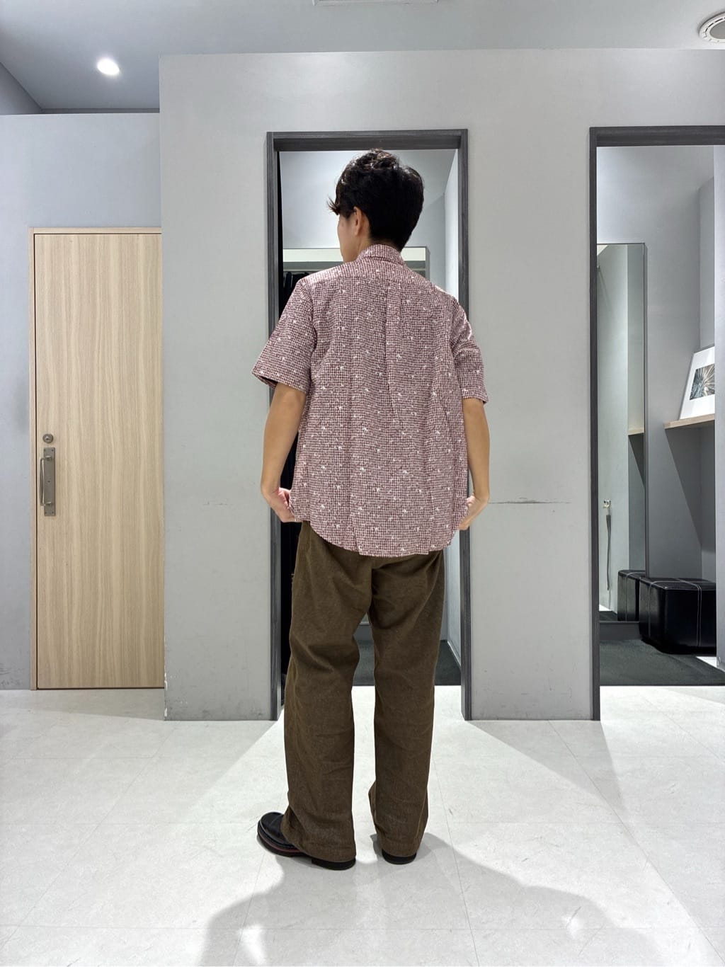 わいずみさんの「TAKEO KIKUCHI｜【抗菌防臭／5サイズ展開】ハイゲージポンチ Tシャツ」を使ったコーディネート