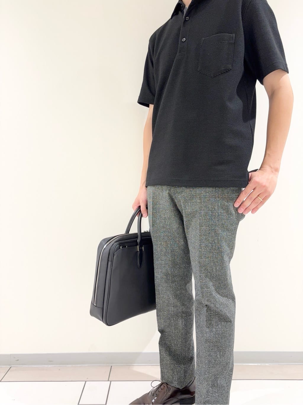 及川さんの「TAKEO KIKUCHI｜【抗菌防臭／9色5サイズ展開】ハニカムメランジ ポロシャツ」を使ったコーディネート