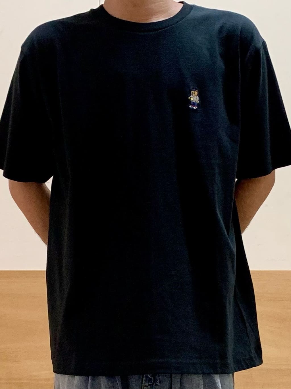 MATUさんの「THE SHOP TK｜ワンポイントベアーロゴ半袖Tシャツ【洗濯機OK】」を使ったコーディネート
