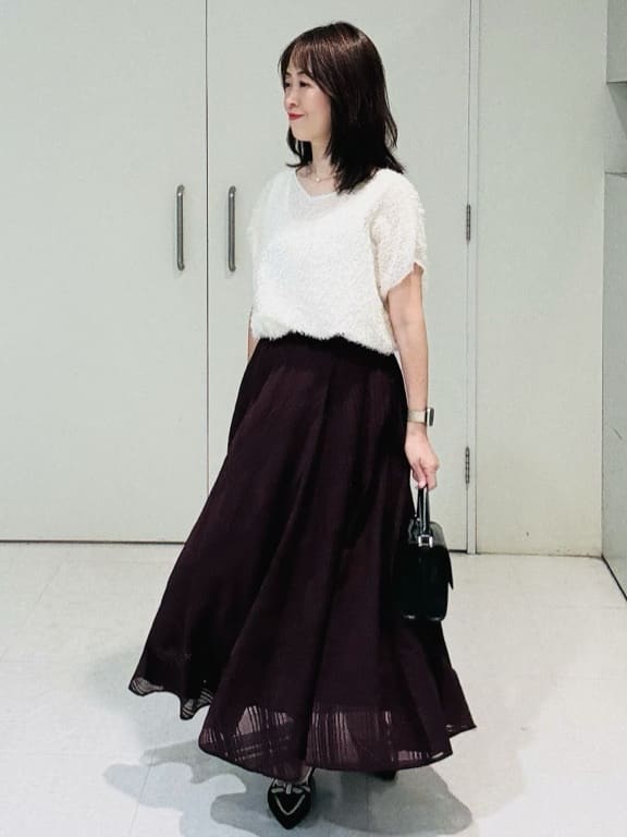 makiさんの「UNTITLED｜【セットアップ可/洗える】フェザーフレンチスリーブブラウス」を使ったコーディネート