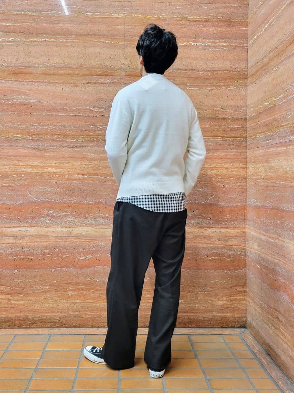 piroyaさんの「TAKEO KIKUCHI｜【Air Palette Knit】ワンポイント カラーニット プルオーバー」を使ったコーディネート