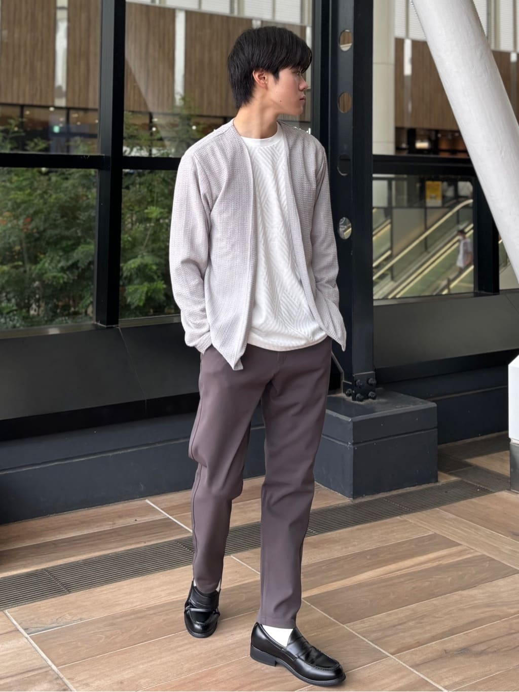 うらしーさんの「THE SHOP TK｜【セットでお買い得！！】長袖カーディガン＋半袖Tシャツ　洗濯機OK/吸水速乾(Tシャツのみ)」を使ったコーディネート