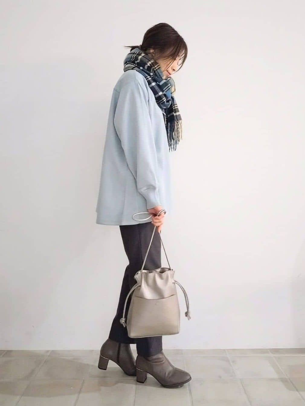 miomioさんの「SHOO･LA･RUE｜【高レビュー/洗濯機可/SS-LL】あったか裏起毛 のびのびストレッチ テーパードパンツ」を使ったコーディネート