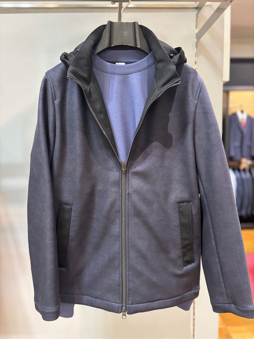 ヒナさんの「TAKEO KIKUCHI｜ストレッチ テーラードＴシャツ」を使ったコーディネート
