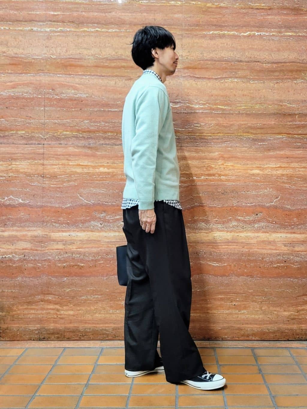 piroyaさんの「TAKEO KIKUCHI｜【Air Palette Knit】ワンポイント カラーニット プルオーバー」を使ったコーディネート