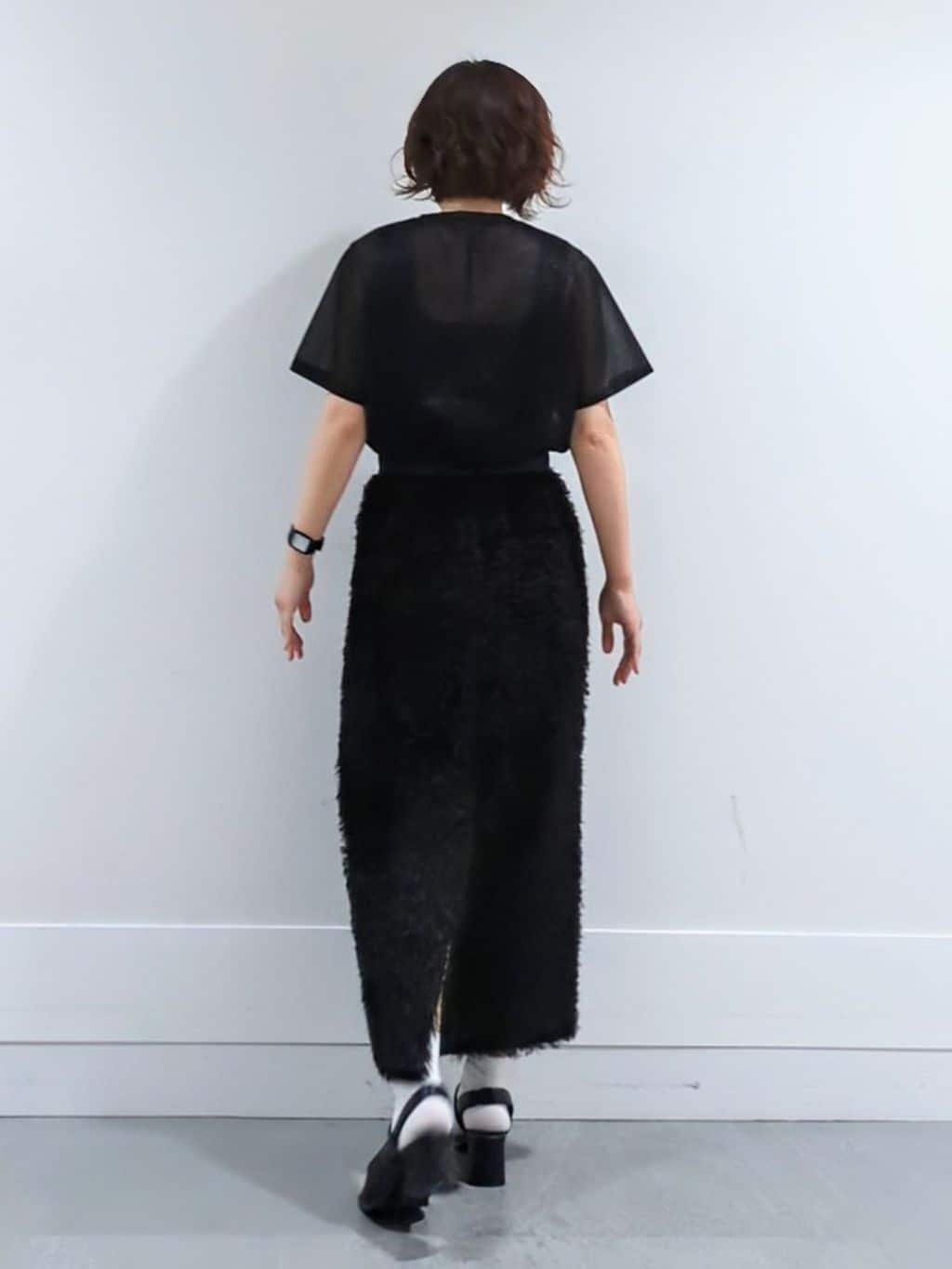 ミズタさんの「UNTITLED｜【洗える】ラメシアーTシャツ」を使ったコーディネート