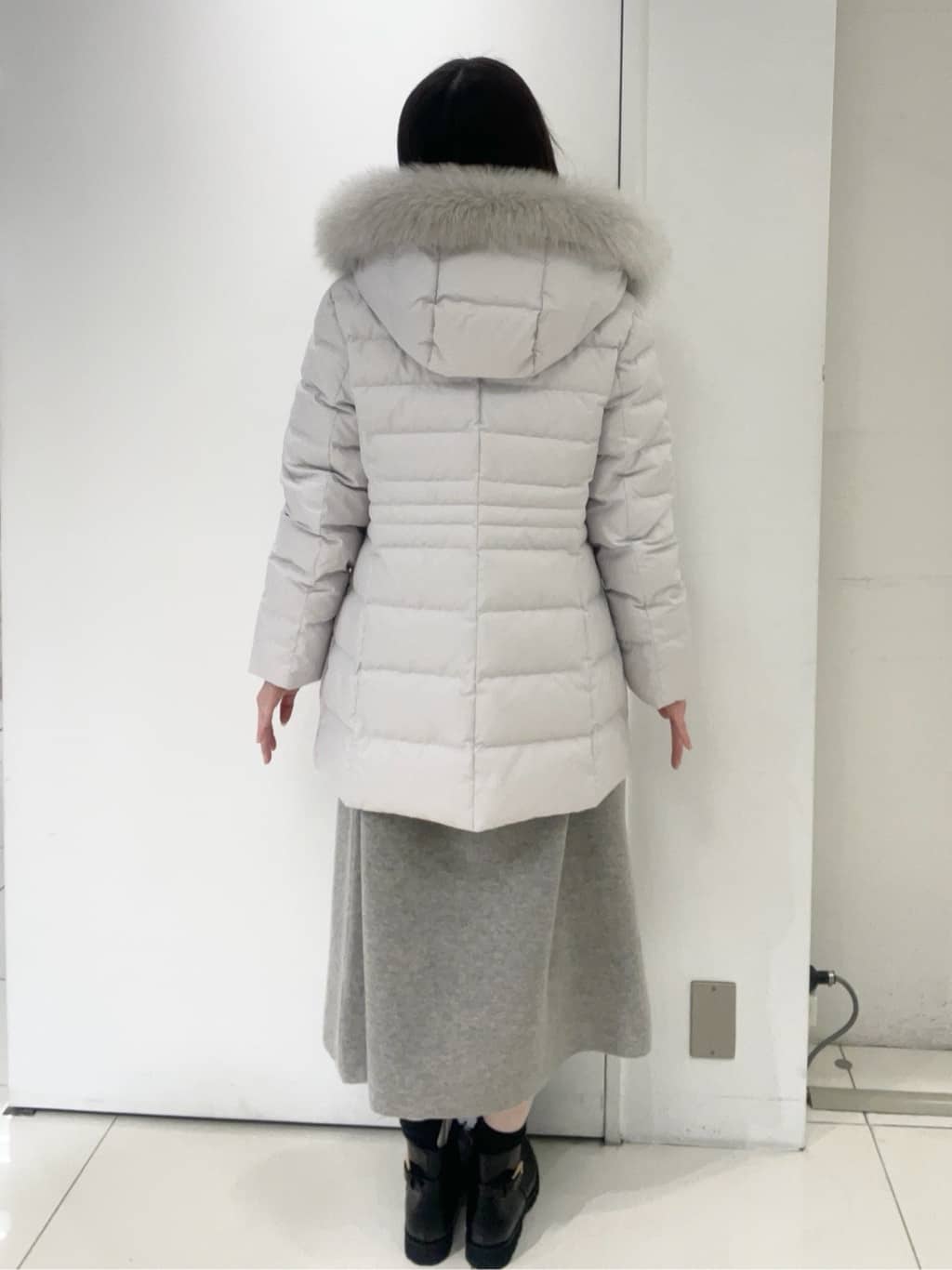 moeさんの「UNTITLED｜【はっ水機能/フード取り外し可】ミディダウンコート」を使ったコーディネート