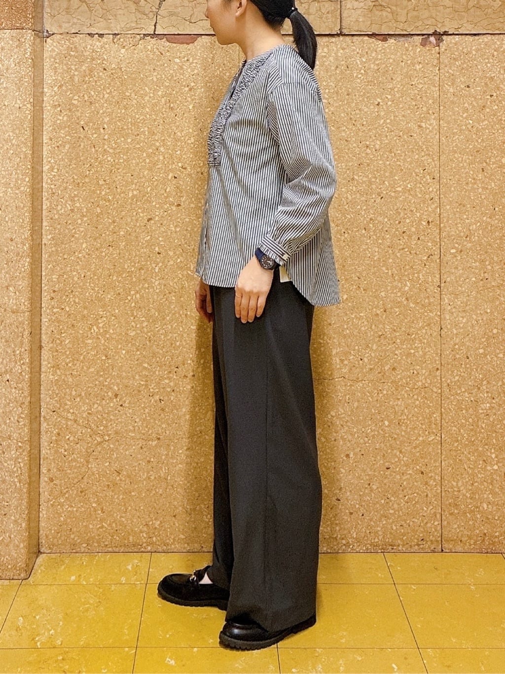 hattoriさんの「INDIVI｜【UVケア／SETUP可能】エアリージョーゼット ワイドパンツ」を使ったコーディネート
