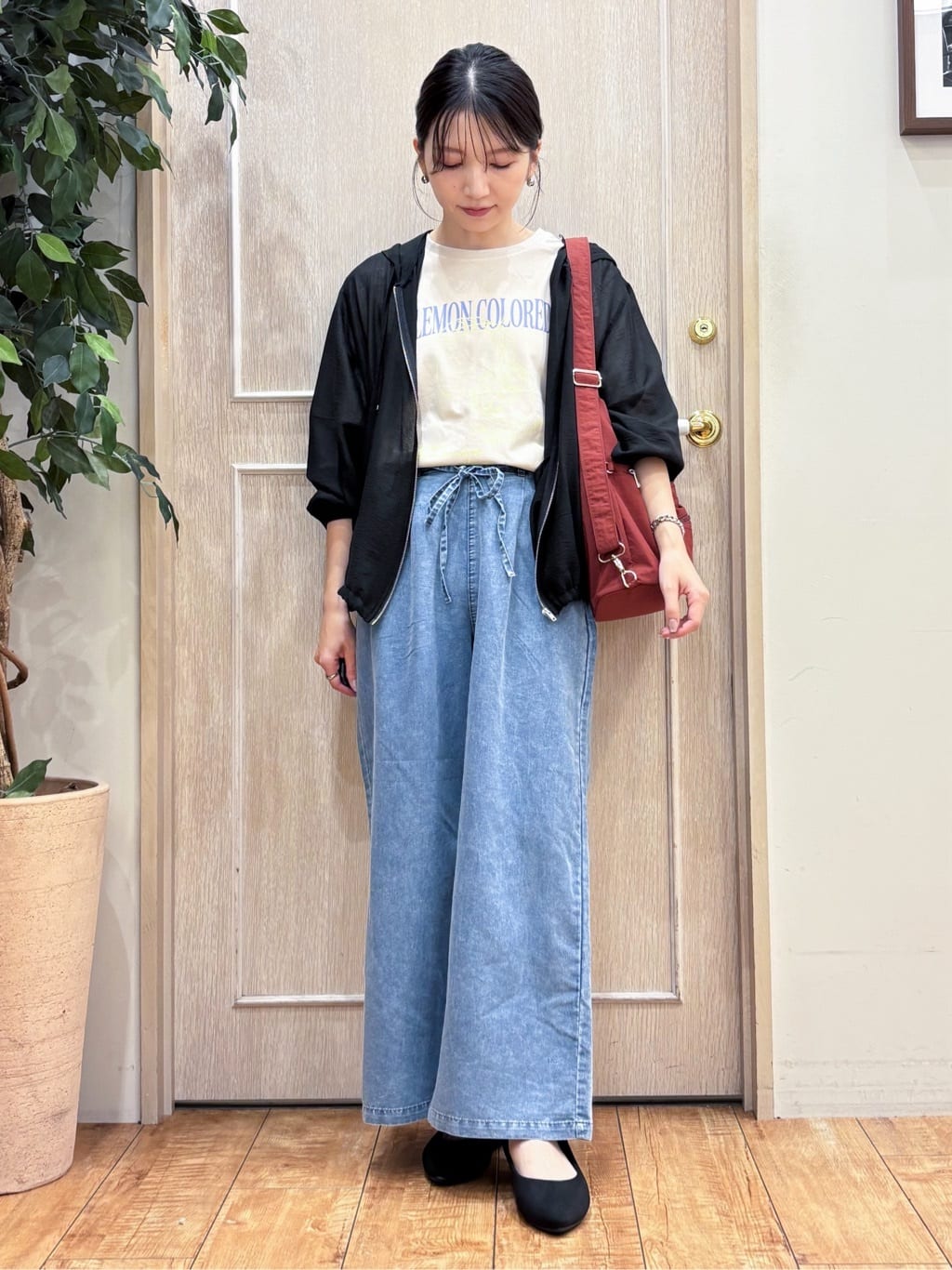 なみさんの「SHOO･LA･RUE｜【S-LL/ひんやり/UV】選べる6柄でそれぞれ欲しくなる プリントTシャツ」を使ったコーディネート
