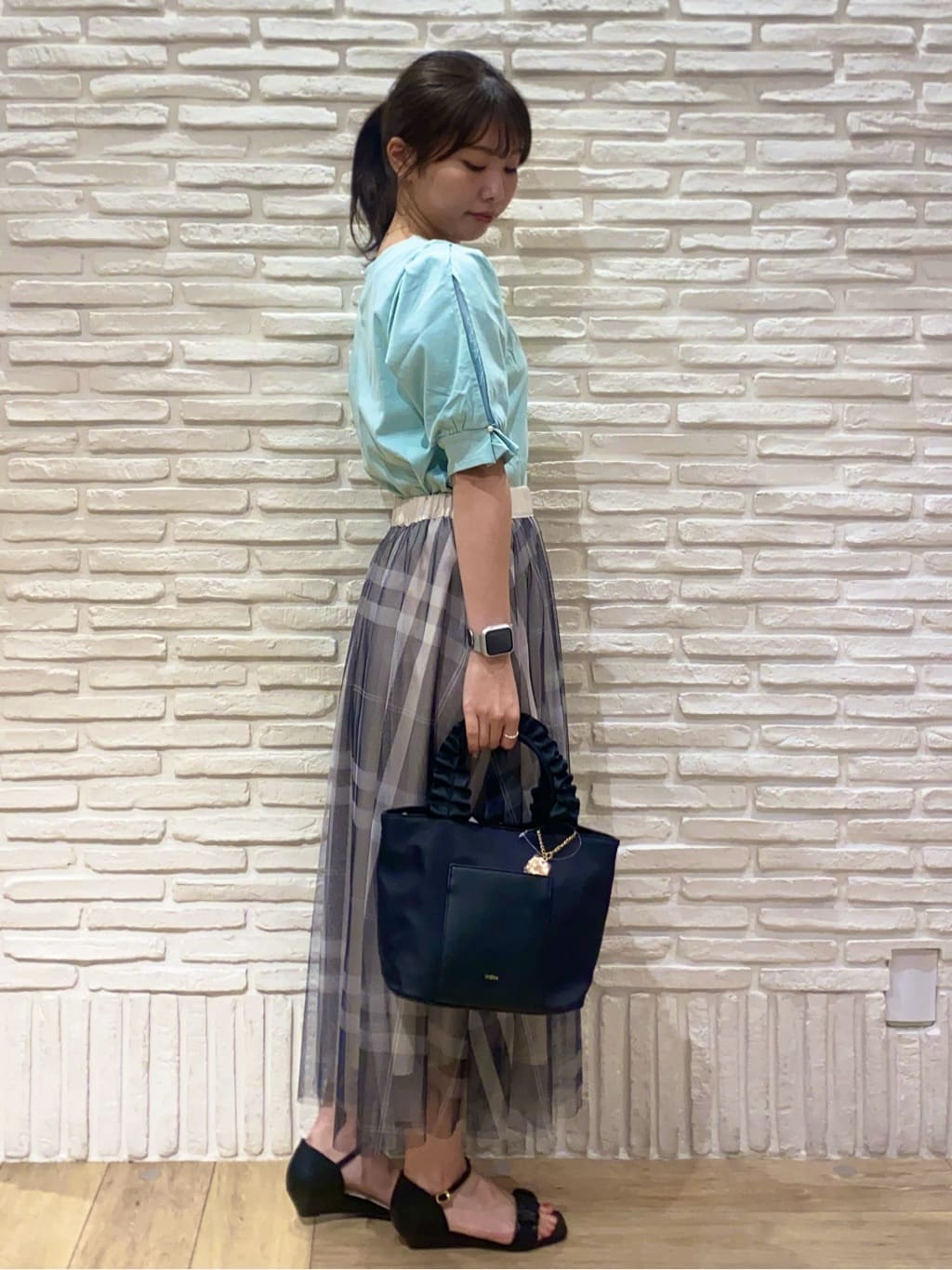 KARENさんの「index｜チュールラメチェックフレアスカート【洗濯機洗い可／防シワ】」を使ったコーディネート