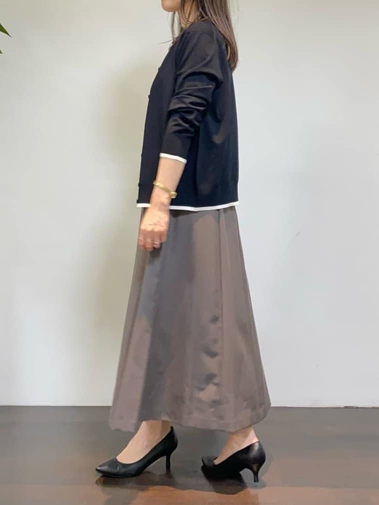 tomoさんの「UNTITLED｜【アンサンブル可/薄手】ベーシッククルーネックカーディガン」を使ったコーディネート