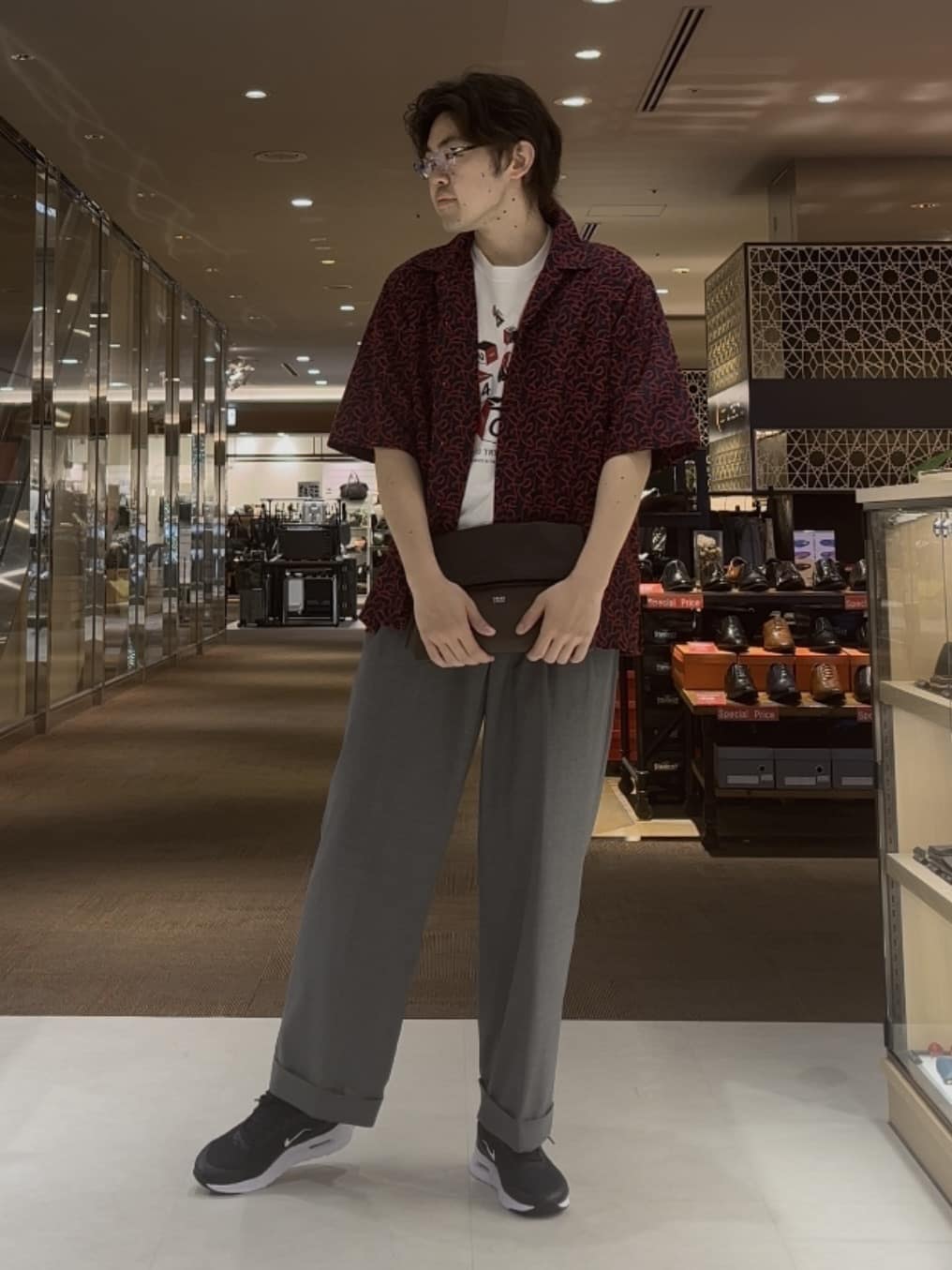 ジュンさんの「TAKEO KIKUCHI｜【2WAY】ショルダー クラッチバッグ」を使ったコーディネート