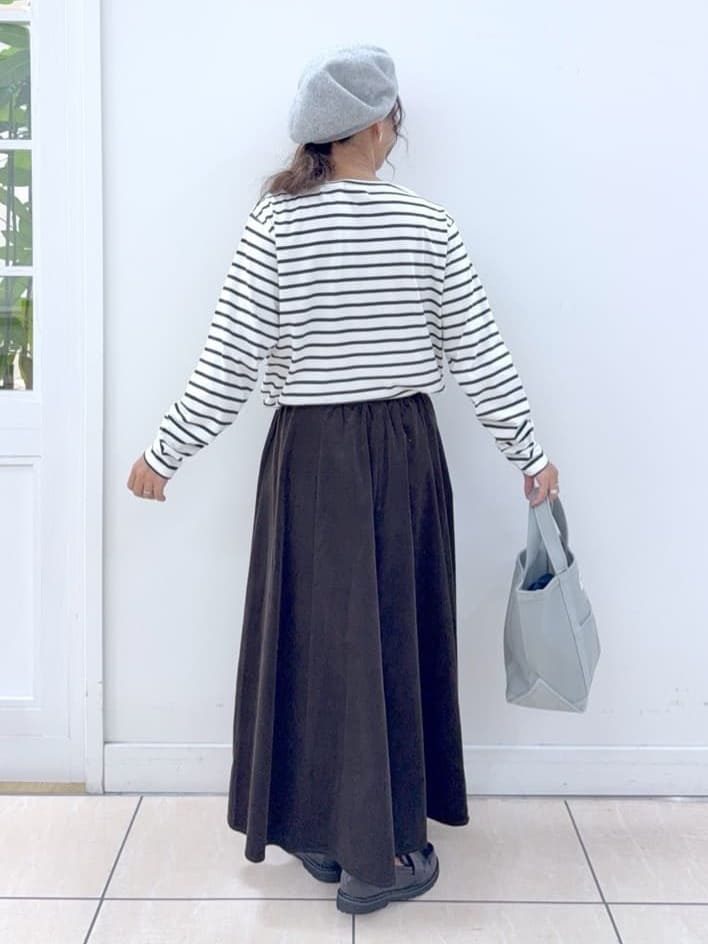 Osawaさんの「Dessin｜【選べる首元デザイン/洗える】クルーネックロングTシャツ」を使ったコーディネート